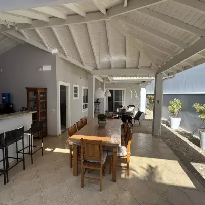 Casa � venda no condom�nio Terras do Oriente em Valinhos SP