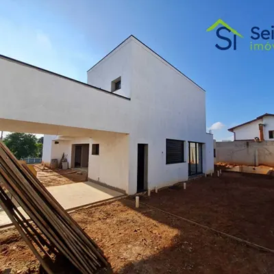 Casa de alto padro no Condomnio Residencial Querncia Valinhos